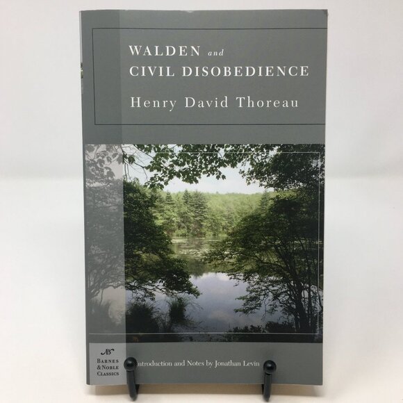 Walden and Civil Disobedience by Henry David Thoreau Softbound Paperback Book - Picture 1 of 10